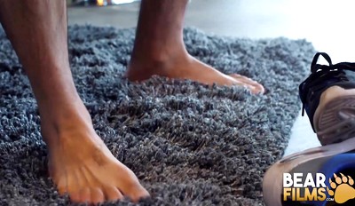 BEARFILMS Blindfolded Gay Bear Avi Strider Masturbates Solo